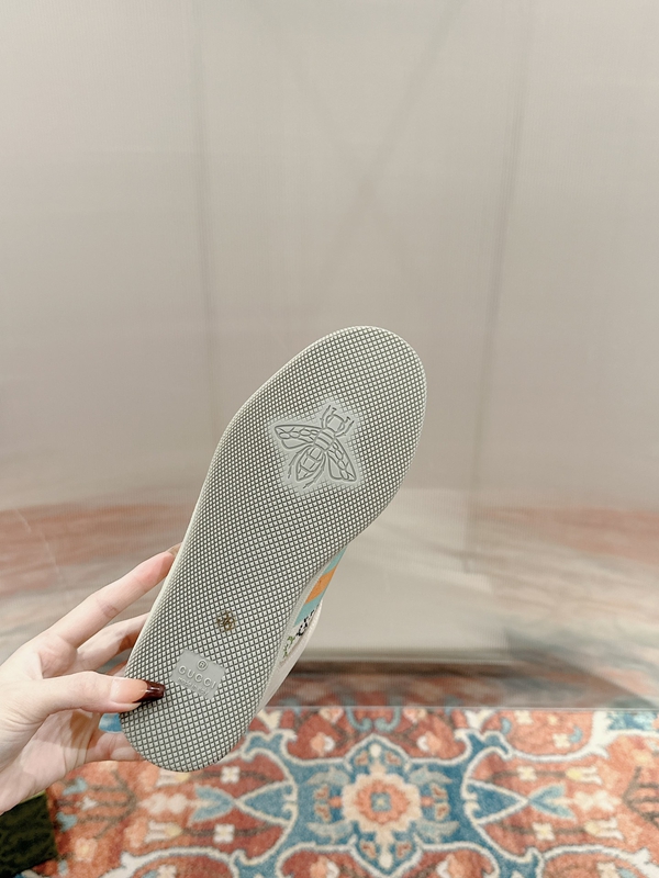 グッチ靴着用イメージ